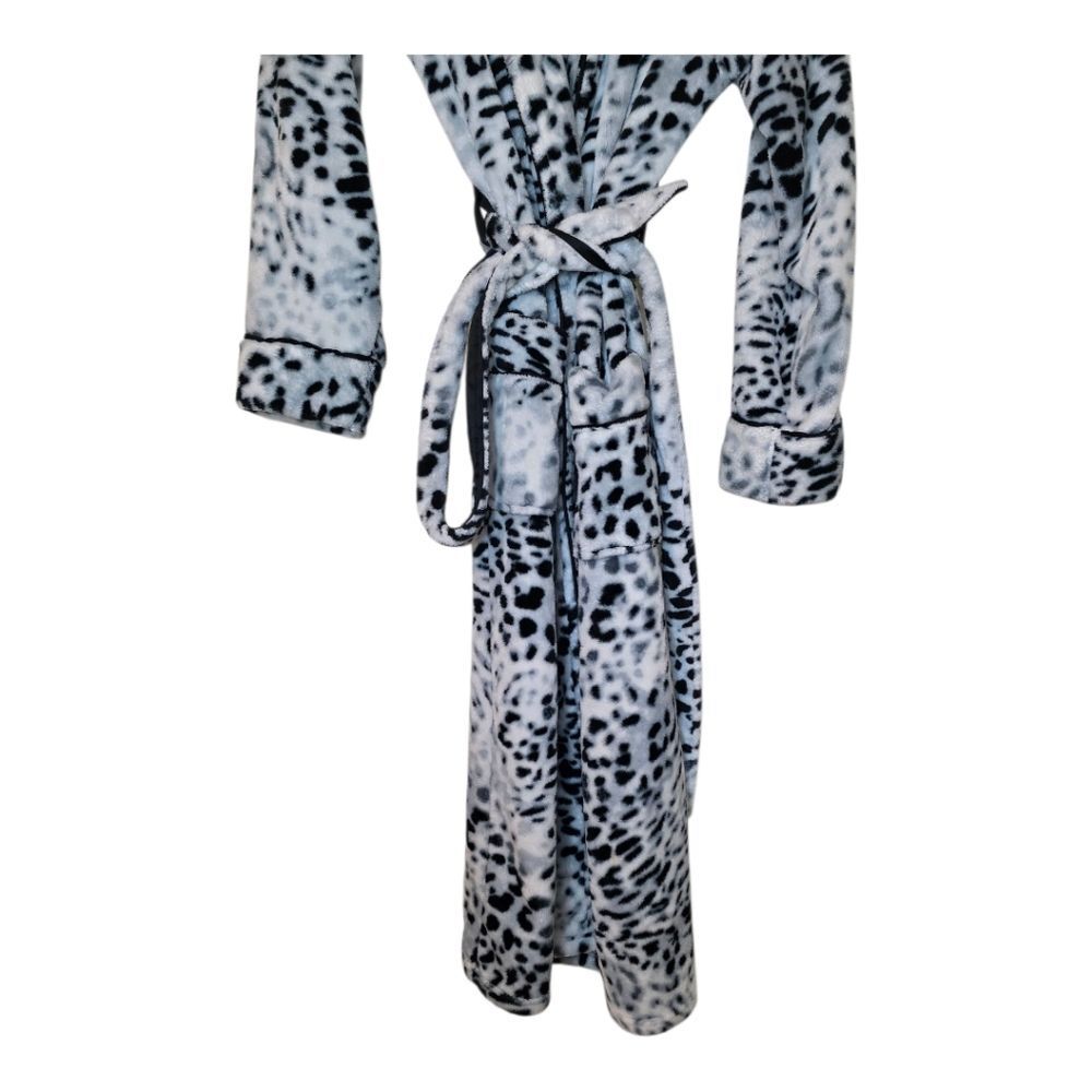 SOMA Embraceable Uptown Snow Leopard Plush Long Robe - Size S/M - Picture 5 of 10